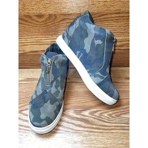 Blondo Glenda Camo Green Suede Leather Waterproof Hi-Top Sneakers B3501-905  7M